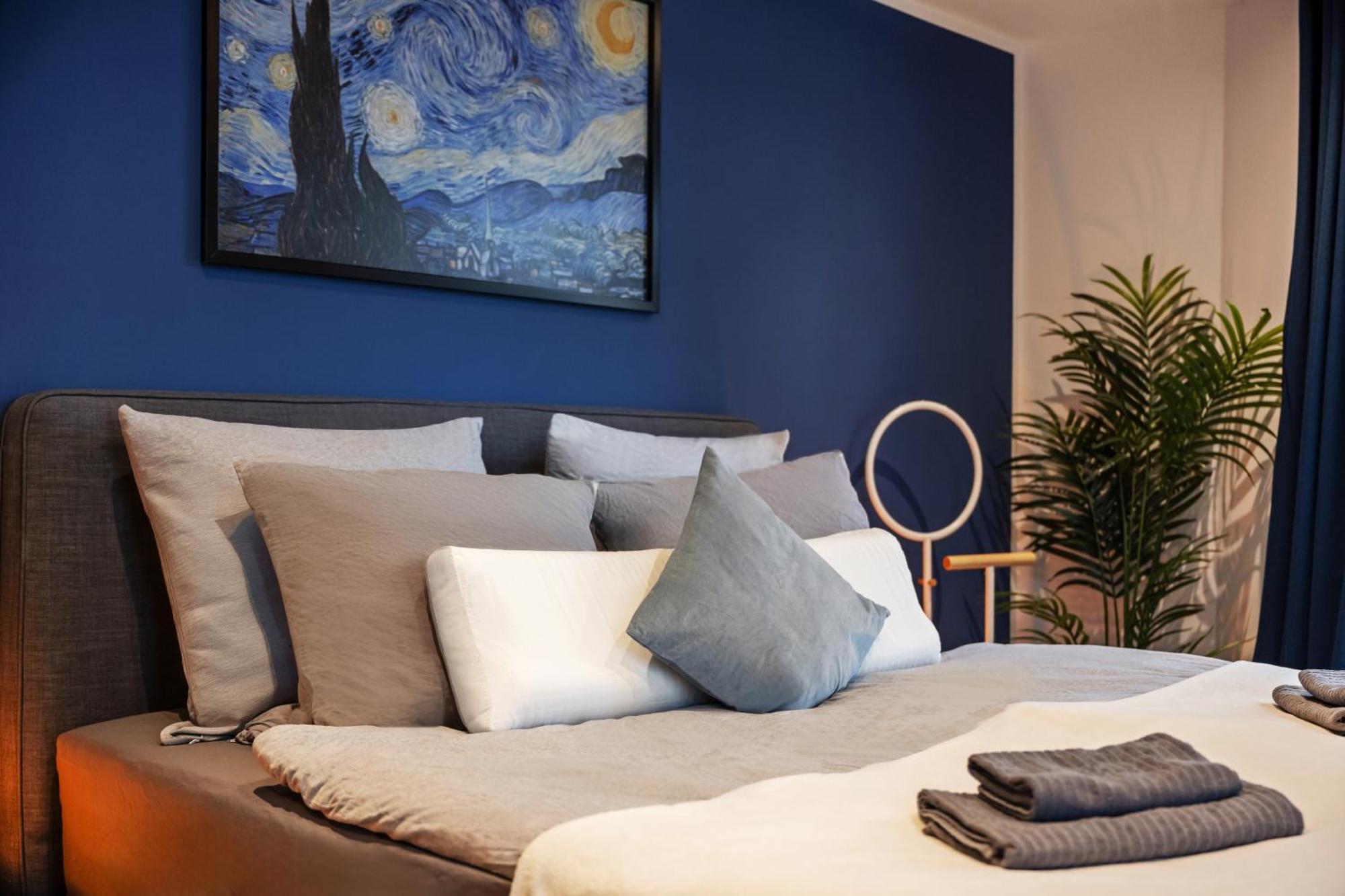 Edler Wohnraum Schlossteich-Suite 3 Sz Mit Zwei Balkonen, Kaffeevollautomat, Kamin, Klima, Lift & Zwei Parkplaetzen Chemnitz Luaran gambar