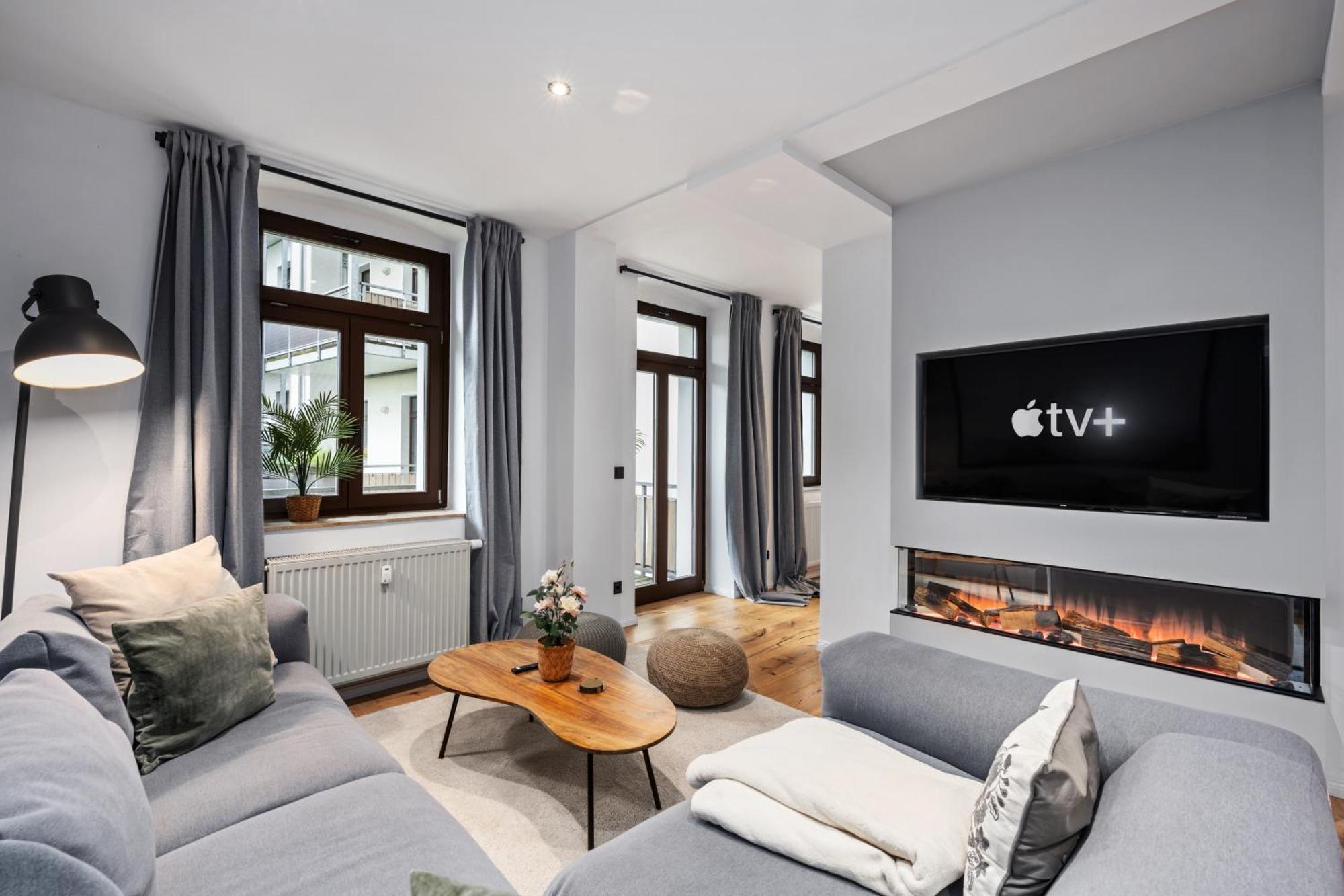 Edler Wohnraum Schlossteich-Suite 3 Sz Mit Zwei Balkonen, Kaffeevollautomat, Kamin, Klima, Lift & Zwei Parkplaetzen Chemnitz Luaran gambar